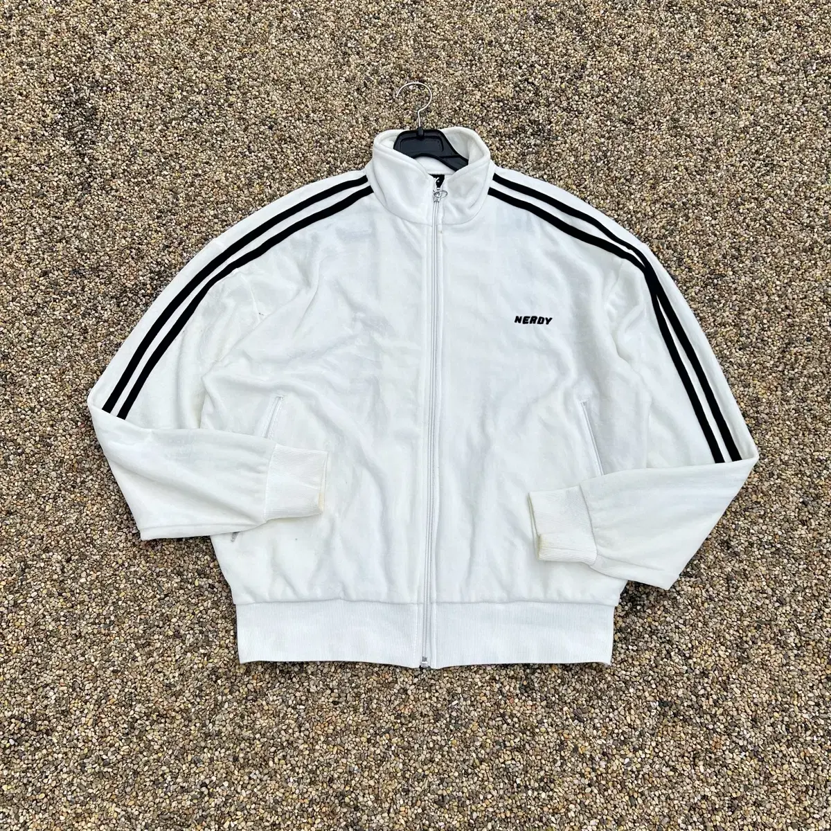 ☆NERDY☆ Glossy Track Top Silver NERDY | 널디 Nerdy Glossy Track Top Silver #널디,#져지 on